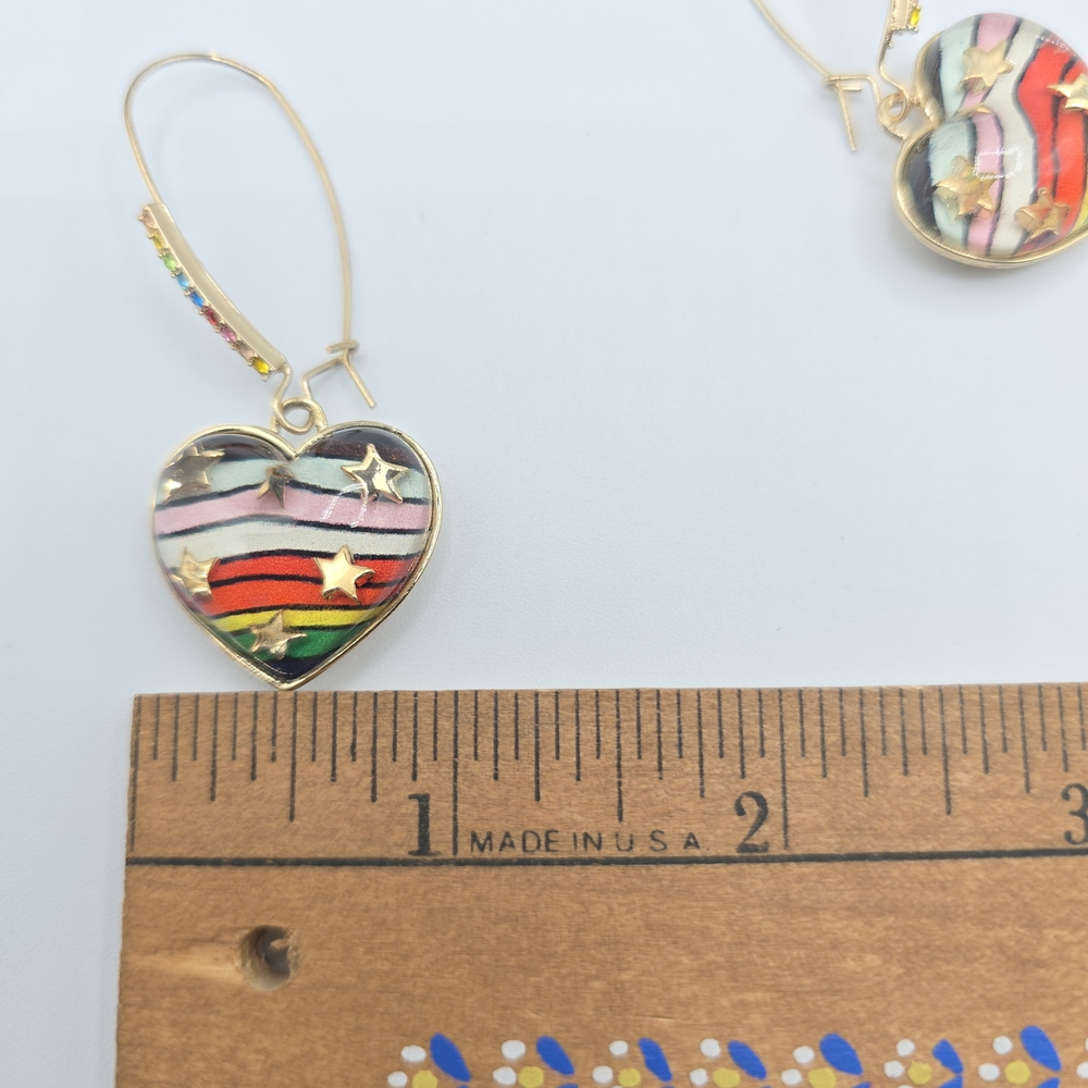 Betsey Johnson "One Love" Rainbow Heart Dangle Earrings Gold Stars Rhinestones - Picture 10 of 10